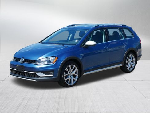 Used 2017 Volkswagen Golf Alltrack SEL AWD/4WD image 3