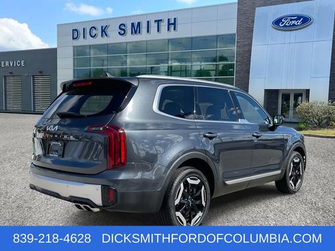 Used 2023 Kia Telluride S image 6
