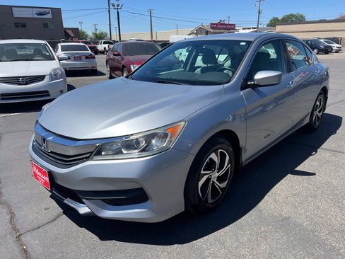 Used 2017 Honda Accord LX image 2