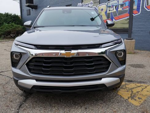 New 2026 Chevrolet TrailBlazer LT w/ LT Cold Weather Package AWD/4WD image 2