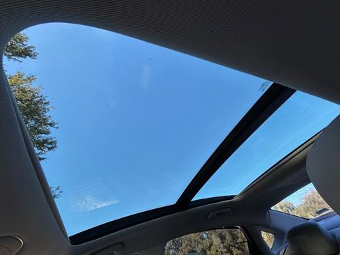 Used 2016 Hyundai Genesis 3.8 w/ Option Group 02 image 32