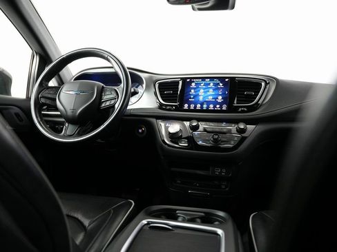 Used 2019 Chrysler Pacifica Limited w/ Advanced Safetytec Group image 10