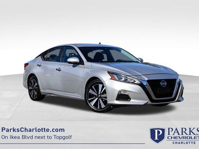 Used 2022 Nissan Altima 2.5 SV