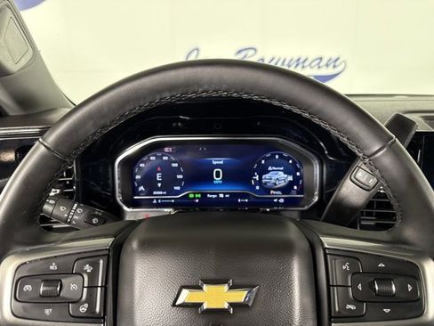 Used 2024 Chevrolet Silverado 1500 LT image 4