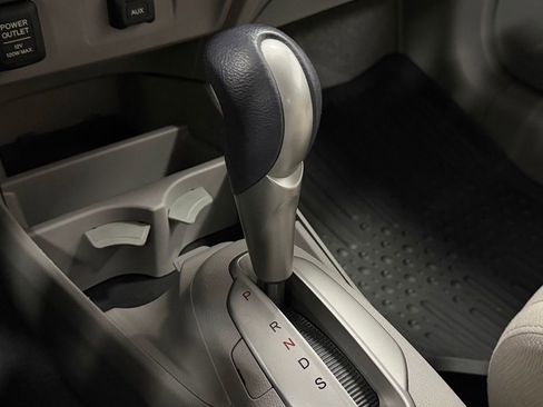 Used 2010 Honda Insight EX image 19