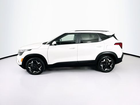 Used 2025 Kia Seltos S image 4