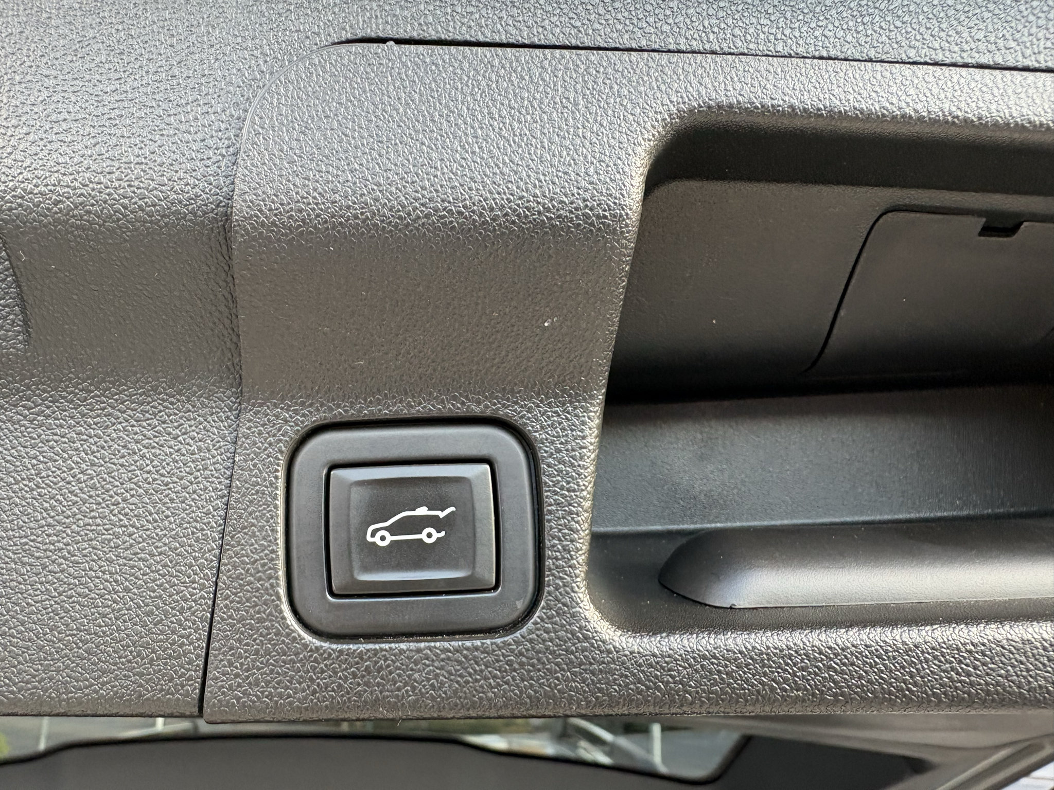 Used 2023 GMC Acadia AT4 w/ Technology Package AWD/4WD image 32