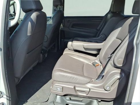 Used 2018 Honda Odyssey EX-L image 19