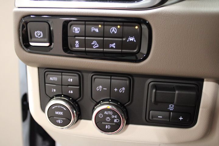 New 2026 GMC Yukon XL Denali w/ Denali Reserve Package AWD/4WD image 42