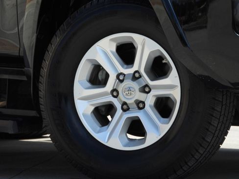 Used 2016 Toyota 4Runner 2WD SR5 image 15