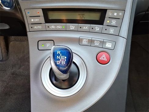 Used 2012 Toyota Prius Three image 11