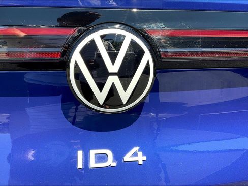 Used 2022 Volkswagen ID.4 Pro S RWD image 30