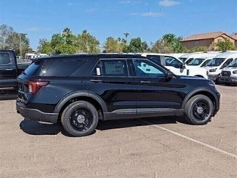 New 2025 Ford Explorer 4WD Police Interceptor image 7