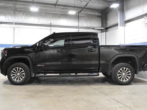 Used 2023 GMC Sierra 1500 AT4 w/ AT4 Premium Package AWD/4WD image 22