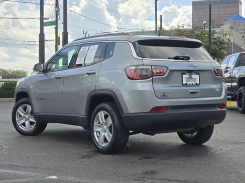 Used 2022 Jeep Compass Latitude AWD/4WD image 21