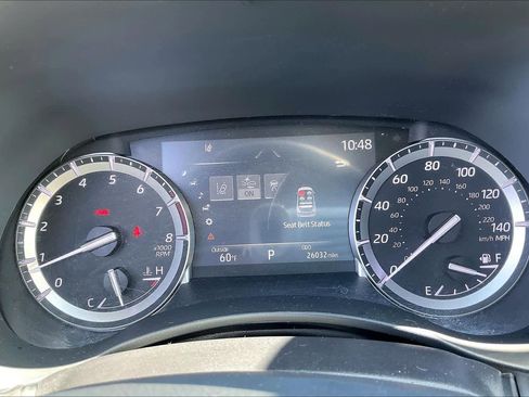 Used 2022 Toyota Highlander XLE FWD image 26
