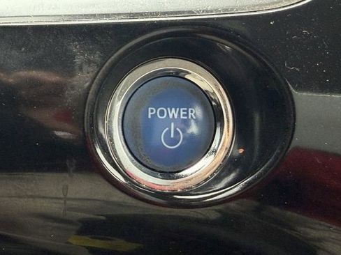 Used 2018 Toyota Prius Prime Advanced FWD image 20