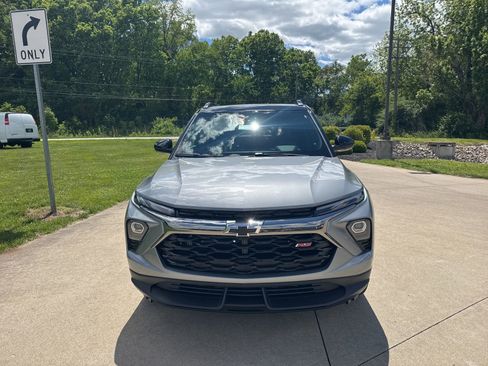 New 2026 Chevrolet TrailBlazer RS FWD image 2