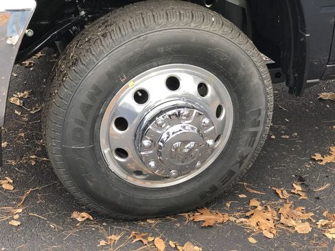 New 2026 RAM 3500 Tradesman w/ Chrome Appearance Group image 10