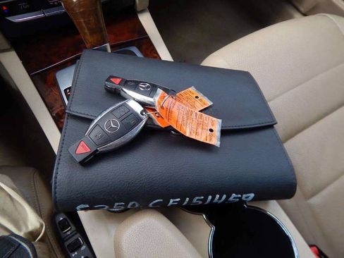 Used 2012 Mercedes-Benz E 350 Cabriolet image 43