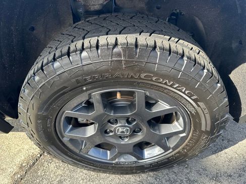 Used 2024 Honda Pilot TrailSport image 28