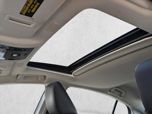 Used 2020 Lexus ES 300h image 16