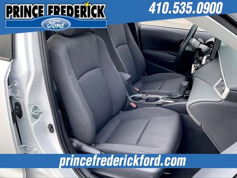 Used 2025 Toyota Corolla LE image 7