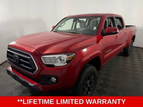 Used 2022 Toyota Tacoma SR5 w/ Technology Package RWD image 3