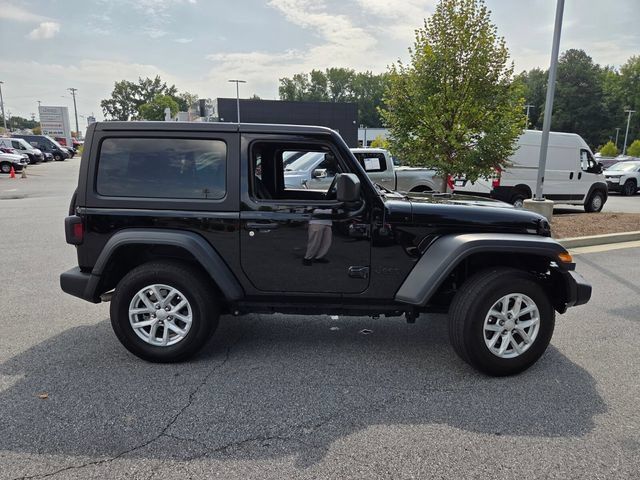 Used 2023 Jeep Wrangler Sport AWD/4WD image 10