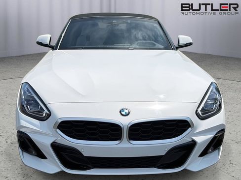Certified 2023 BMW Z4 sDrive30i w/ Premium Package RWD image 3