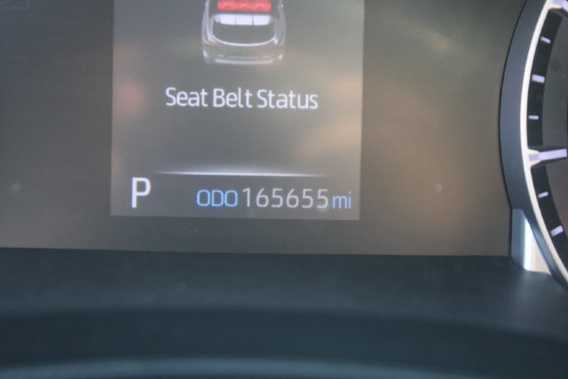 Used 2021 Toyota Highlander LE FWD image 14