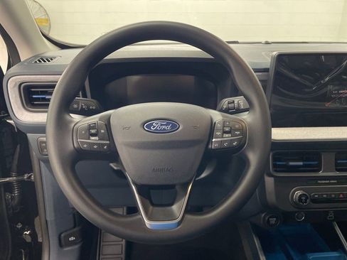 New 2025 Ford Maverick XLT image 17