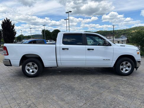 Used 2024 RAM 1500 Big Horn AWD/4WD image 9
