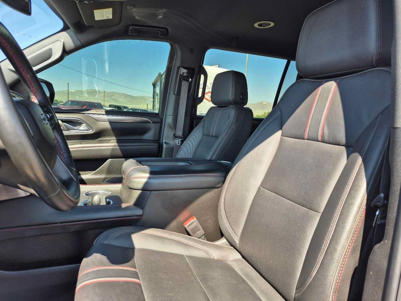 Used 2023 Chevrolet Suburban RST w/ Luxury Package AWD/4WD image 21