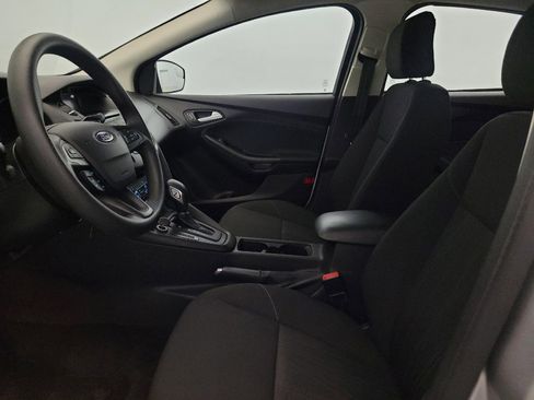 Used 2017 Ford Focus SE FWD image 17