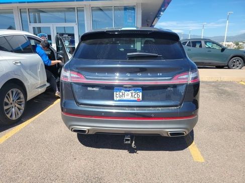 Used 2022 Lincoln Nautilus Reserve AWD/4WD image 6
