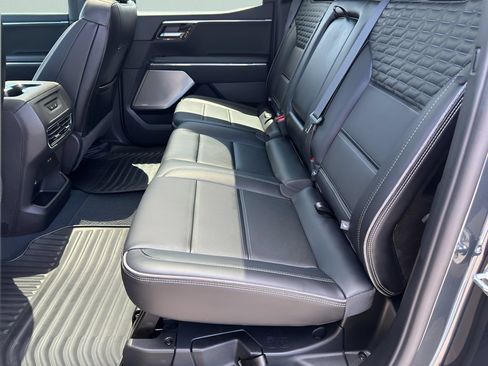 Used 2025 GMC Sierra EV Denali AWD/4WD image 13