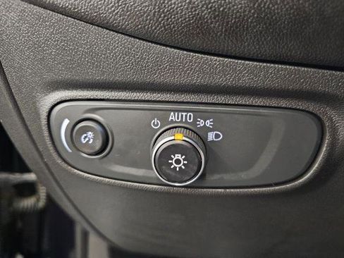 Used 2020 Chevrolet Equinox LT FWD image 15