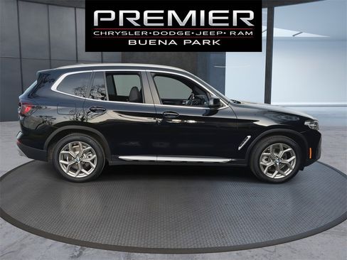 Used 2024 BMW X3 xDrive30i w/ Premium Essential Package image 8