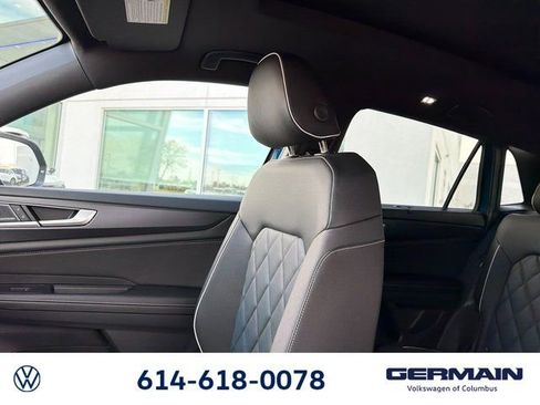 New 2026 Volkswagen Atlas Cross Sport SEL Premium R-Line AWD/4WD image 24