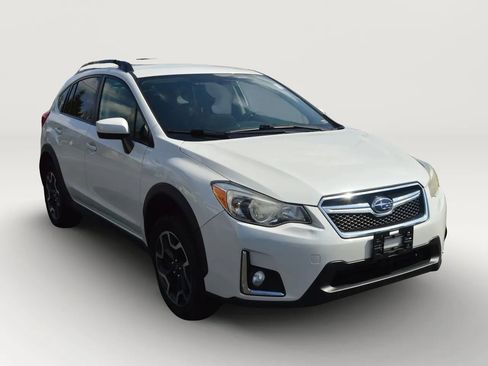 Used 2017 Subaru Crosstrek 2.0i Premium AWD/4WD image 14