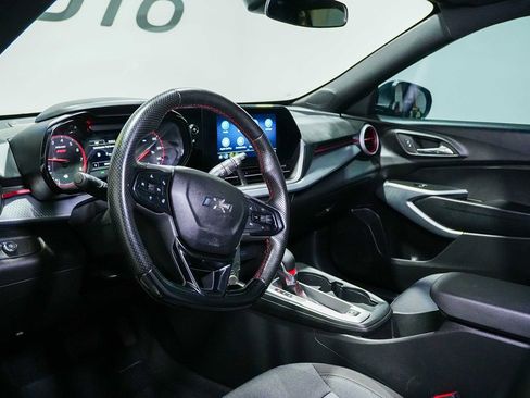 Used 2025 Chevrolet Trax RS w/ Sunroof Package FWD image 14