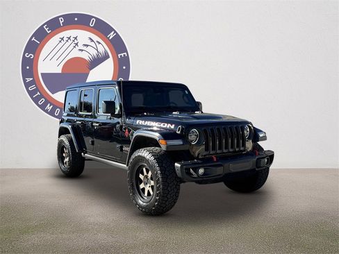 Used 2021 Jeep Wrangler Unlimited Rubicon image 2