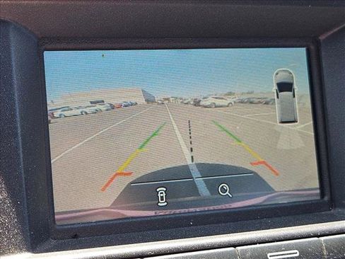 Used 2018 Ford Explorer XLT FWD image 13