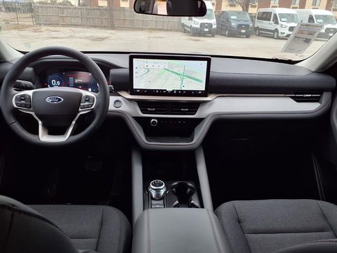 New 2026 Ford Explorer Active image 7