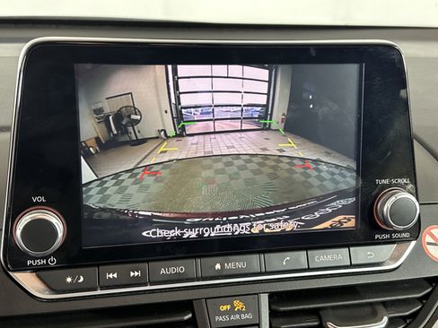 Used 2024 Nissan Altima 2.5 SV image 19