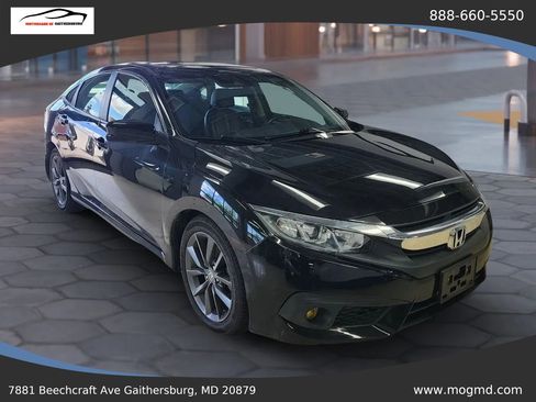 Used 2019 Honda Civic EX image 2