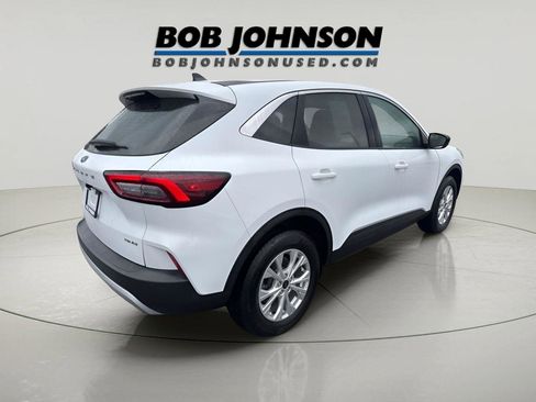 Used 2024 Ford Escape Active AWD/4WD image 3