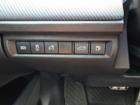 Used 2025 Toyota Camry SE FWD image 17