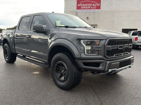 Used 2018 Ford F150 Raptor w/ Equipment Group 802A Luxury image 7